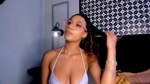 Sophie online show from 10/11/25, 05:28