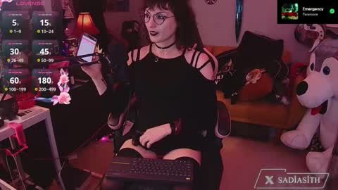 Snapshot of sadiasith chatting on 10/15/25, 03:39 Sadia Sith online show from 10/15/25, 03:39