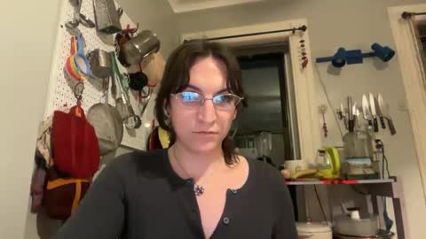 Sadie online show from 12/16/25, 12:15