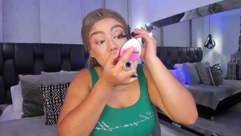 Snapshot of sadiefoster chatting on 09/23/25, 02:09 Sadie online show from 09/23/25, 02:09