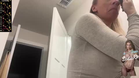 Snapshot of sadierw chatting on 01/03/25, 01:48 SadieRW online show from 01/03/25, 01:48