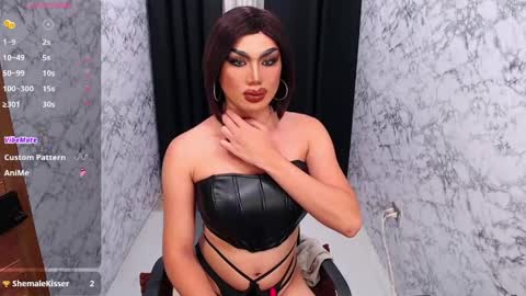 Snapshot of sadistictmistress_verra chatting on 05/27/26, 10:40 Verra Monroe online show from 05/27/26, 10:40