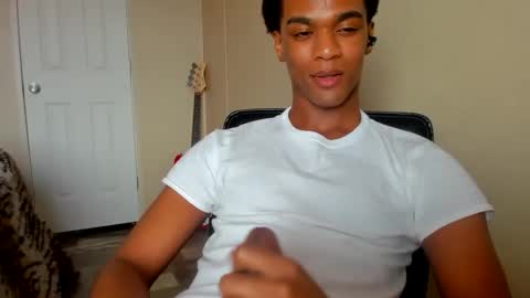 Snapshot of saeonyx chatting on 01/07/26, 06:54 Saeonyx online show from 01/07/26, 06:54