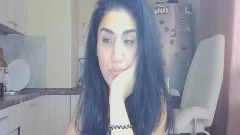 Queen online show from 11/11/25, 08:03