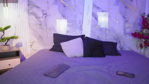 safiro_evans online show from 04/06/26, 01:45