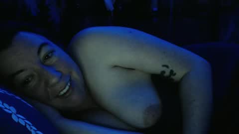 Snapshot of saggiemaggie chatting on 11/23/25, 12:27 saggiemaggie online show from 11/23/25, 12:27