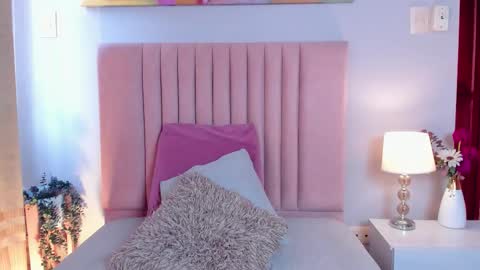 Snapshot of sagirabelle chatting on 10/27/25, 06:12 Sagira Belle online show from 10/27/25, 06:12