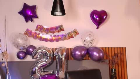 Snapshot of sagirabelle chatting on 11/29/25, 06:22 Sagira Belle online show from 11/29/25, 06:22