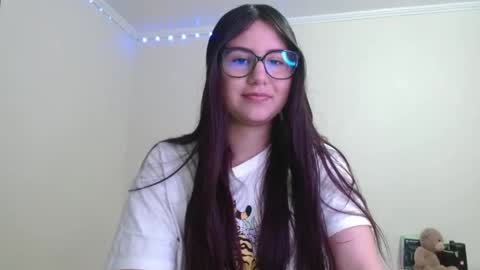 Snapshot of sahaliefox_ chatting on 09/26/25, 11:53 Sahaliefox online show from 09/26/25, 11:53