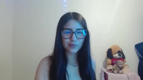 Snapshot of sahaliefox_ chatting on 10/02/25, 10:17 Sahaliefox online show from 10/02/25, 10:17