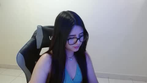 Snapshot of sahaliefox_ chatting on 11/13/25, 09:14 Sahaliefox online show from 11/13/25, 09:14