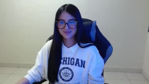 Snapshot of sahaliefox_ chatting on 12/03/25, 11:36 Sahaliefox online show from 12/03/25, 11:36