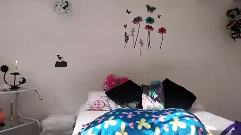 Snapshot of sahana_ashika chatting on 01/25/25, 01:19 Sahana Ashika online show from 01/25/25, 01:19