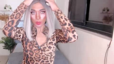 sahayafox online show from 04/11/26, 10:03