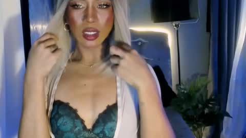 sahayafox online show from 04/23/26, 06:32