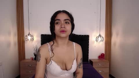 sara online show from 12/03/25, 08:51