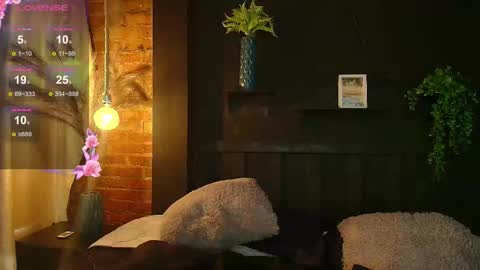 Snapshot of sahra_tayl0r_ chatting on 02/20/26, 03:23 SARA online show from 02/20/26, 03:23