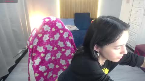 Snapshot of sailor_moon07 chatting on 06/21/26, 06:05 sailor online show from 06/21/26, 06:05
