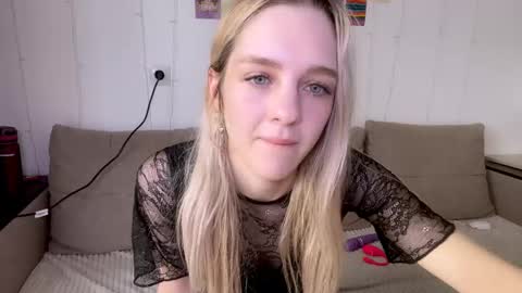 Sofia online show from 03/09/25, 01:59