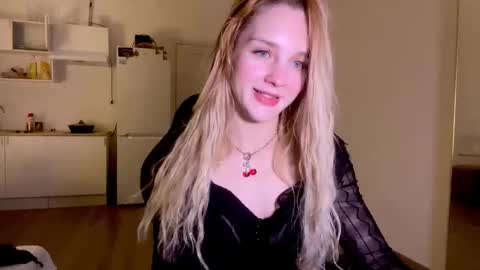 Sofia online show from 12/18/25, 08:59