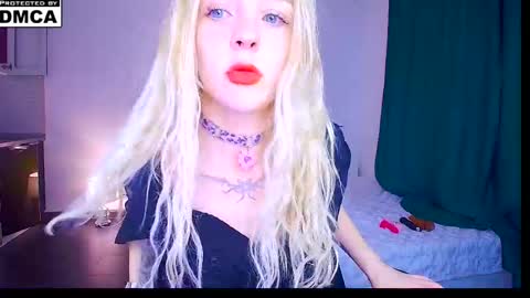 Sofia online show from 05/25/26, 01:00