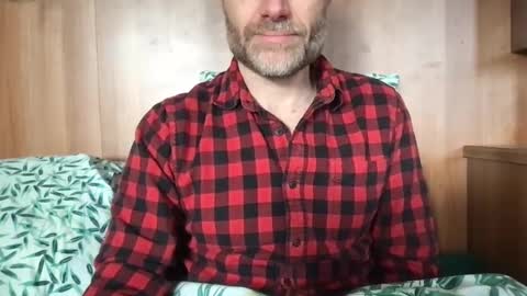 Snapshot of saint009 chatting on 03/05/25, 02:23 saint009 online show from 03/05/25, 02:23