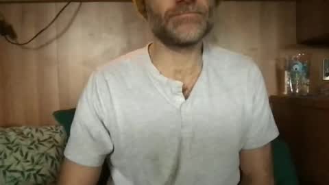 Snapshot of saint009 chatting on 02/04/26, 01:39 saint009 online show from 02/04/26, 01:39