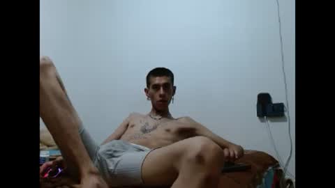 Snapshot of saint_boyy chatting on 12/05/24, 05:04 saint boy online show from 12/05/24, 05:04