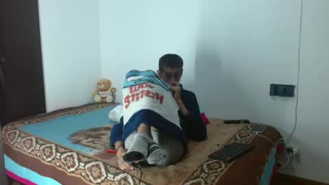 Snapshot of saint_boyy chatting on 12/15/24, 10:28 saint boy online show from 12/15/24, 10:28