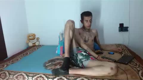 Snapshot of saint_boyy chatting on 12/17/24, 06:56 saint boy online show from 12/17/24, 06:56