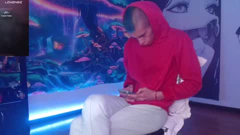 Snapshot of saint_boyy chatting on 02/13/25, 07:13 saint boy online show from 02/13/25, 07:13