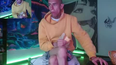 Snapshot of saint_boyy chatting on 03/06/25, 08:52 saint boy online show from 03/06/25, 08:52