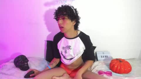 saint_dark online show from 10/31/25, 02:18