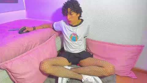 saint_dark online show from 11/23/25, 02:50