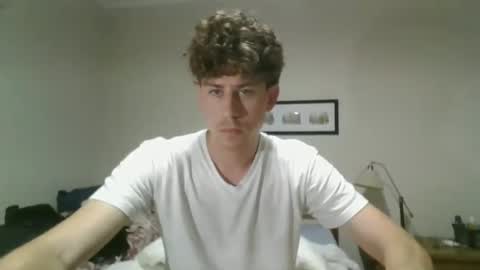 Snapshot of saint_nott chatting on 12/04/25, 02:32 saint_nott online show from 12/04/25, 02:32