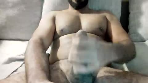 Snapshot of saintd17 chatting on 11/10/25, 02:38 SD17 online show from 11/10/25, 02:38