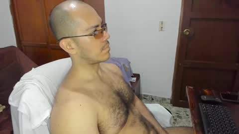 Snapshot of saintedy01 chatting on 02/13/25, 12:21 saintedy01 online show from 02/13/25, 12:21