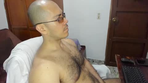 Snapshot of saintedy01 chatting on 02/19/25, 12:22 saintedy01 online show from 02/19/25, 12:22