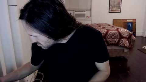 Snapshot of saintreeves chatting on 12/02/24, 11:51 SaintReeves online show from 12/02/24, 11:51