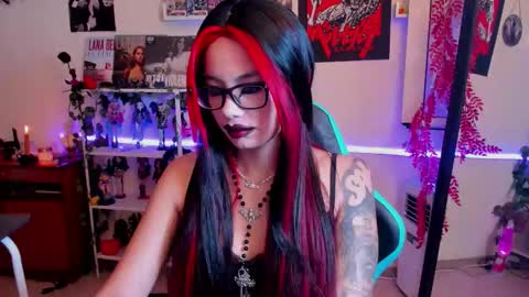 Snapshot of sakaexxx chatting on 09/11/25, 07:08    online show from 09/11/25, 07:08