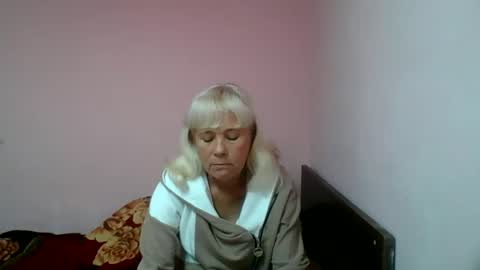 Snapshot of sakura_blonde chatting on 09/24/25, 07:44 sakura_blonde online show from 09/24/25, 07:44