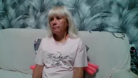 Snapshot of sakura_blonde chatting on 10/04/25, 05:38 sakura_blonde online show from 10/04/25, 05:38