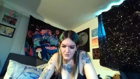 salemsslut online show from 12/22/24, 03:44