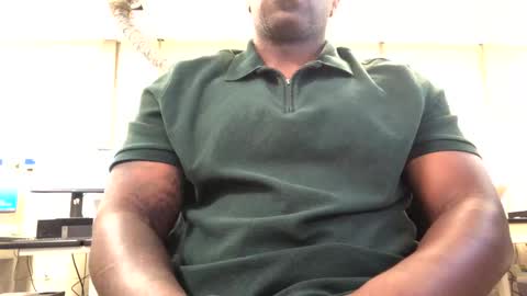 Snapshot of salgozzi chatting on 09/20/25, 11:00 Cum Hanks online show from 09/20/25, 11:00