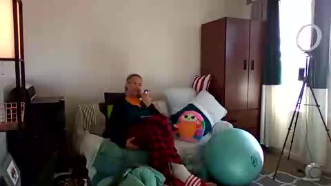 salis1981 online show from 03/01/25, 02:04