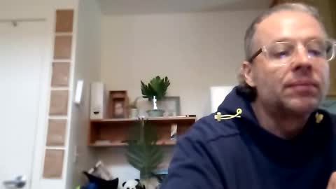 salis1981 online show from 10/14/25, 04:19