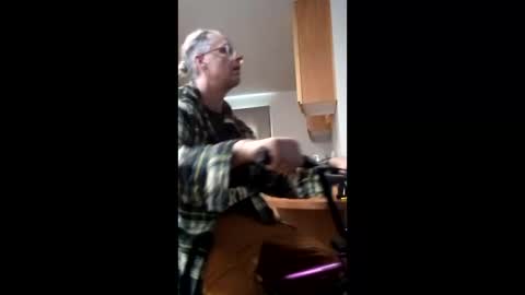 salis1981 online show from 04/18/26, 12:36