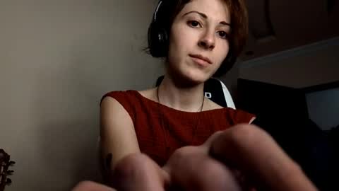 Ariel online show from 04/15/26, 12:34