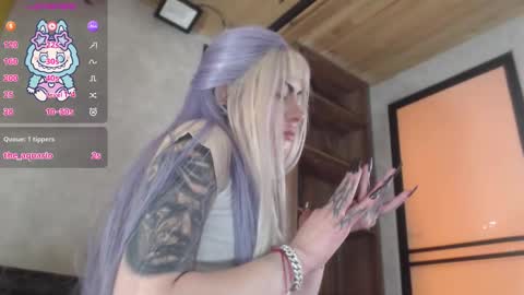 Snapshot of sally23_ chatting on 10/16/25, 02:29 salloy online show from 10/16/25, 02:29