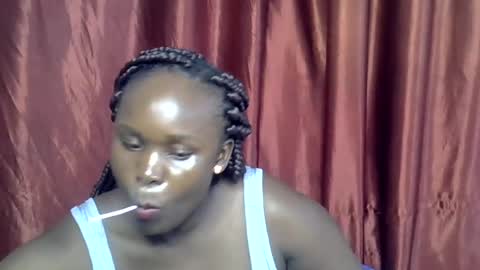 Snapshot of sally_bee1 chatting on 07/08/26, 04:11 sally_bee1 online show from 07/08/26, 04:11